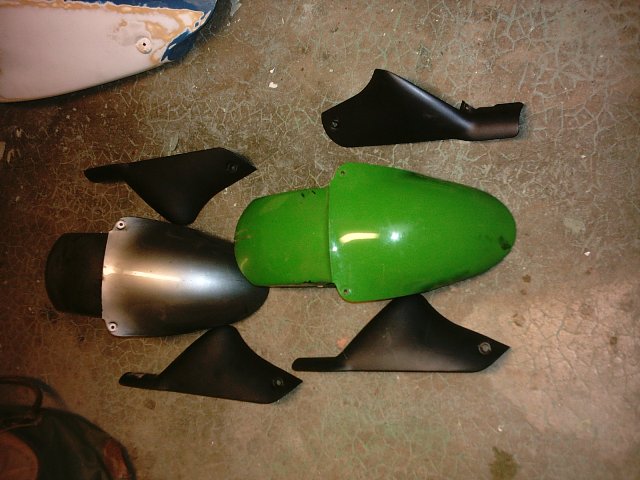 Préparation de la saison piste 2008 ( ZX6R 98 et 99 inside ) IMAG0450