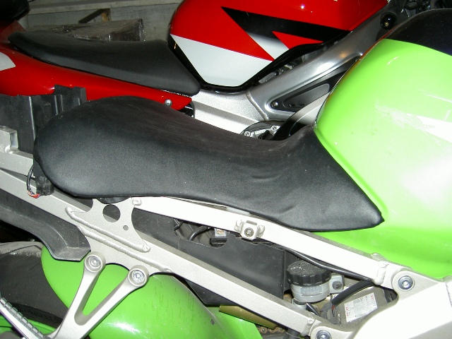 Préparation de la saison piste 2008 ( ZX6R 98 et 99 inside ) PICT3035